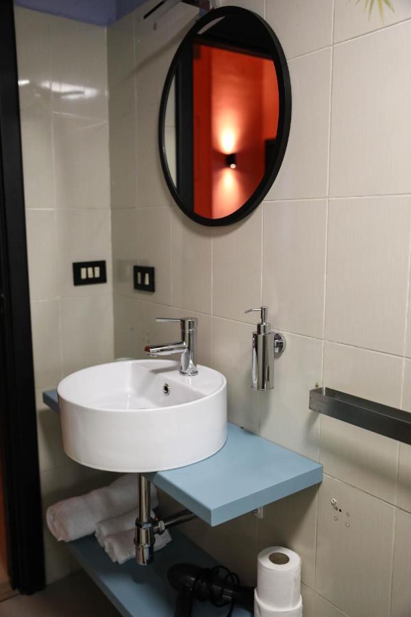 Apartamento The Colors House Bari Exterior foto